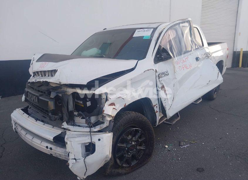 Photo 2 of 2015 Toyota Tundra PLATINUM 5.7L V8 (VIN 5TFAY5F15FX453153)