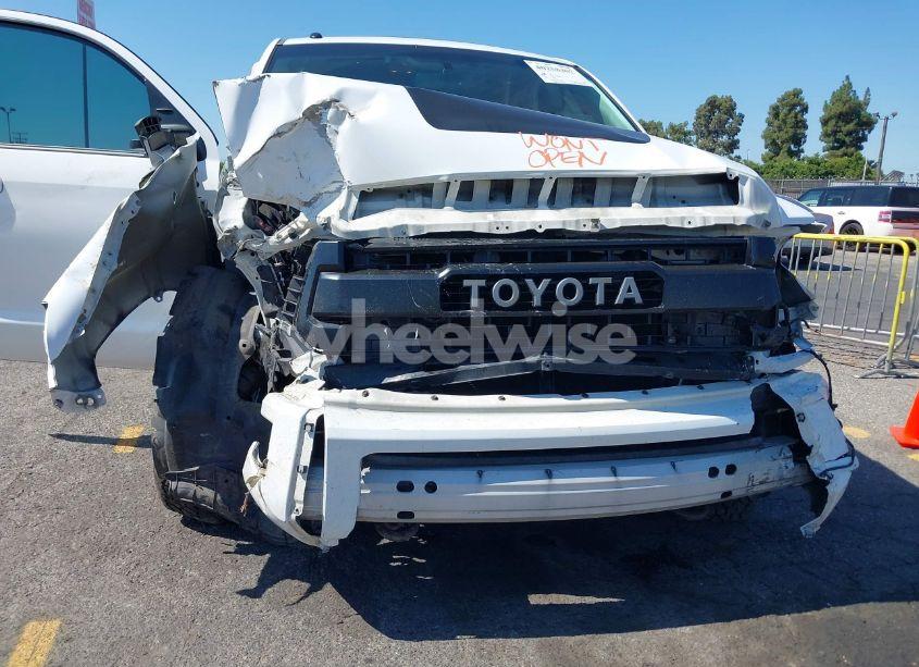 Photo 6 of 2015 Toyota Tundra PLATINUM 5.7L V8 (VIN 5TFAY5F15FX453153)