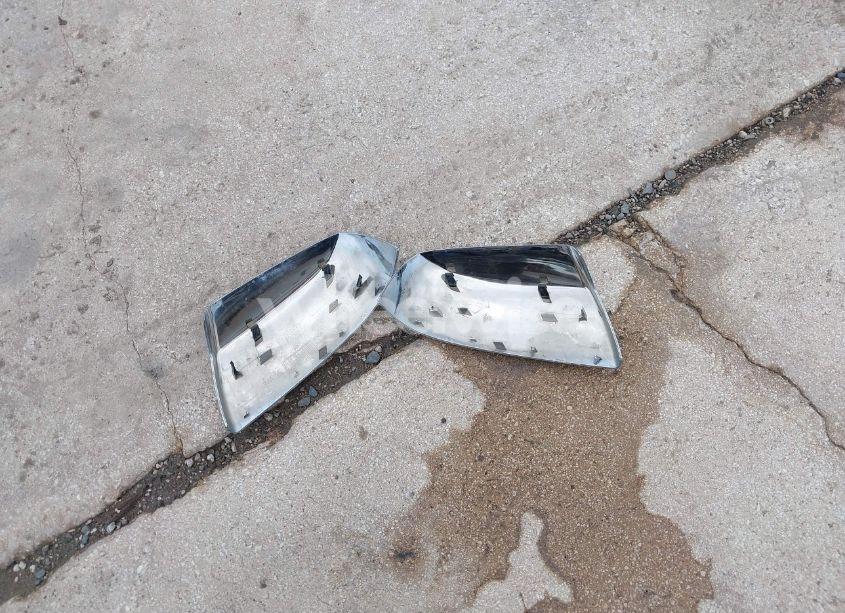 Photo 12 of 2019 Toyota Tundra PLATINUM 5.7L V8 (VIN 5TFAY5F16KX795902)