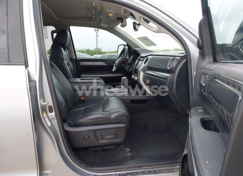 Photo 5 of 2019 Toyota Tundra PLATINUM 5.7L V8 (VIN 5TFAY5F16KX795902)