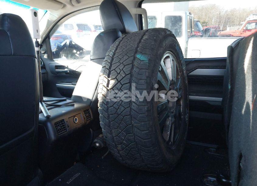 Photo 12 of 2016 Toyota Tundra PLATINUM 5.7L V8 (VIN 5TFAY5F17GX549223)