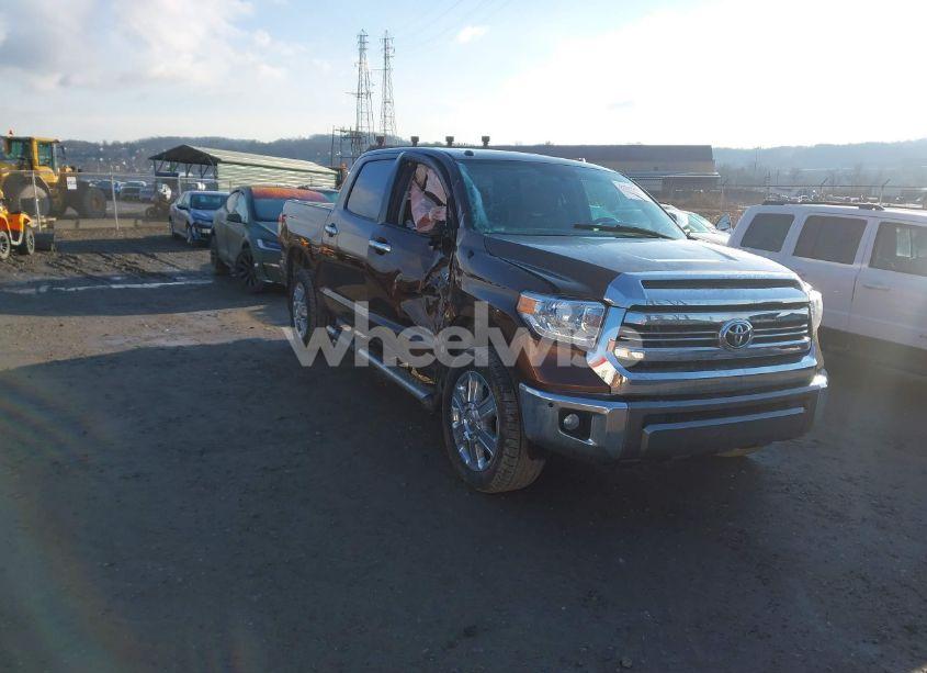 2017 Toyota Tundra 1794 5.7L V8 (VIN 5TFAY5F17HX637514) main photo