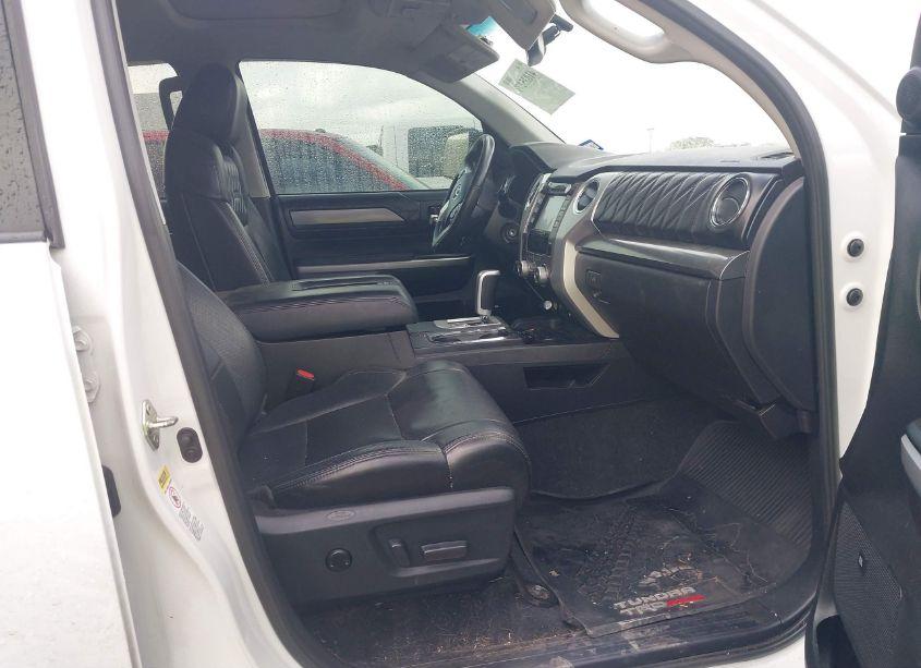 Photo 5 of 2017 Toyota Tundra PLATINUM 5.7L V8 (VIN 5TFAY5F17HX649503)