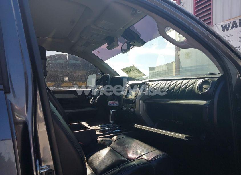 Photo 5 of 2019 Toyota Tundra PLATINUM 5.7L V8 (VIN 5TFAY5F18KX791740)