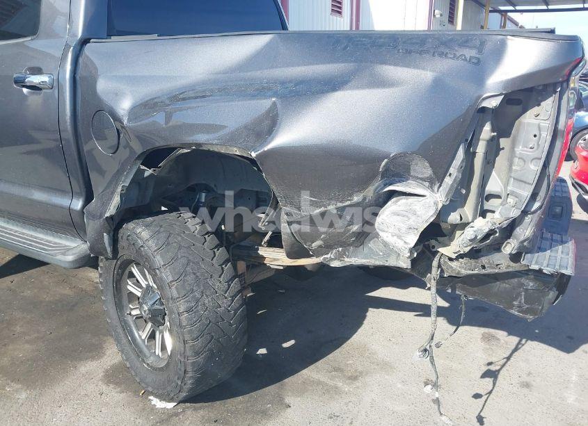 Photo 6 of 2019 Toyota Tundra PLATINUM 5.7L V8 (VIN 5TFAY5F18KX791740)