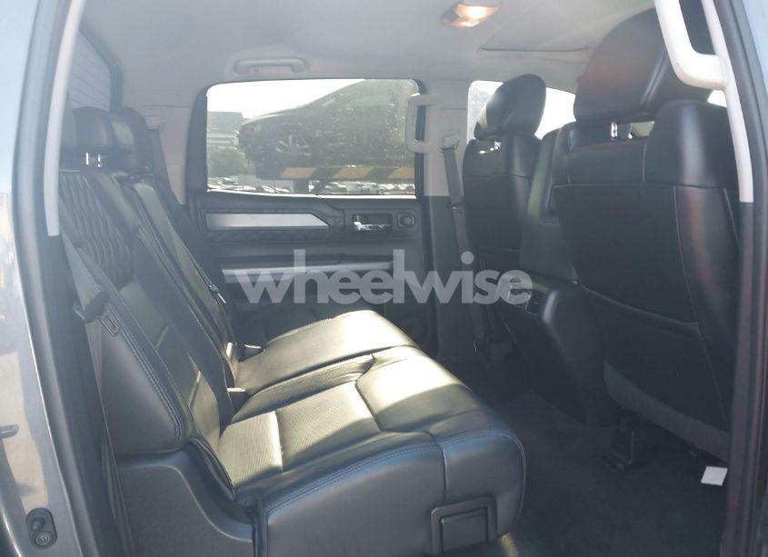 Photo 8 of 2019 Toyota Tundra PLATINUM 5.7L V8 (VIN 5TFAY5F18KX791740)