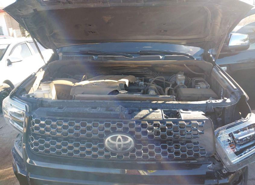 Photo 10 of 2019 Toyota Tundra PLATINUM 5.7L V8 (VIN 5TFAY5F18KX804194)