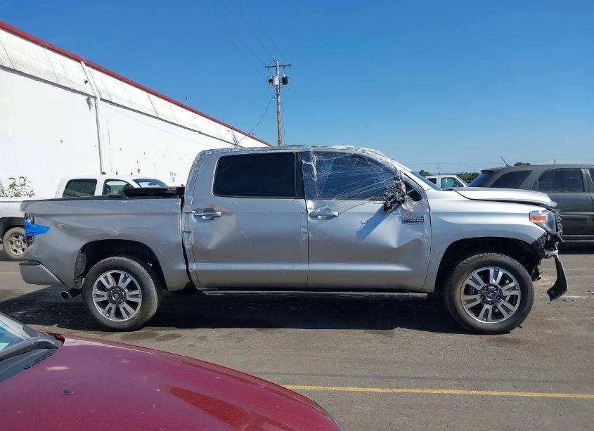 Photo 12 of 2020 Toyota Tundra PLATINUM (VIN 5TFAY5F18LX919055)