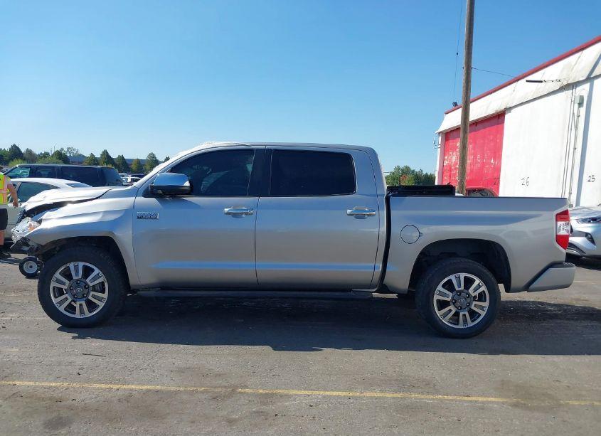 Photo 13 of 2020 Toyota Tundra PLATINUM (VIN 5TFAY5F18LX919055)