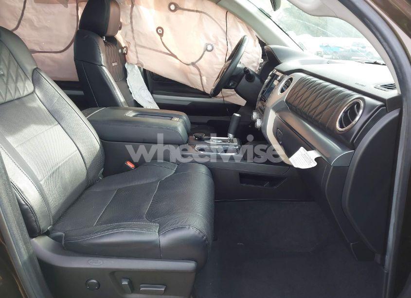 Photo 5 of 2020 Toyota Tundra PLATINUM (VIN 5TFAY5F19LX883294)