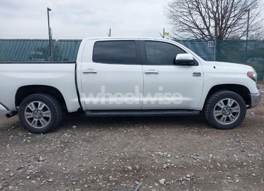 Photo 12 of 2014 Toyota Tundra 1794 5.7L V8 (VIN 5TFAY5F1XEX372177)