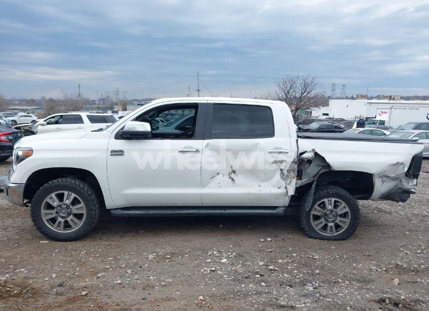 Photo 13 of 2014 Toyota Tundra 1794 5.7L V8 (VIN 5TFAY5F1XEX372177)