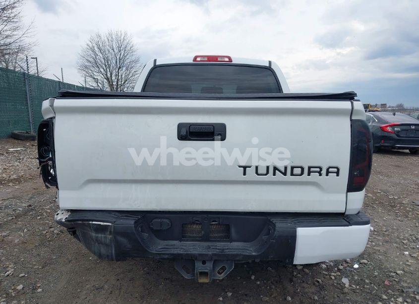 Photo 15 of 2014 Toyota Tundra 1794 5.7L V8 (VIN 5TFAY5F1XEX372177)
