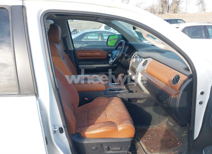 Photo 5 of 2021 Toyota Tundra 1794 EDITION (VIN 5TFAY5F1XMX020652)