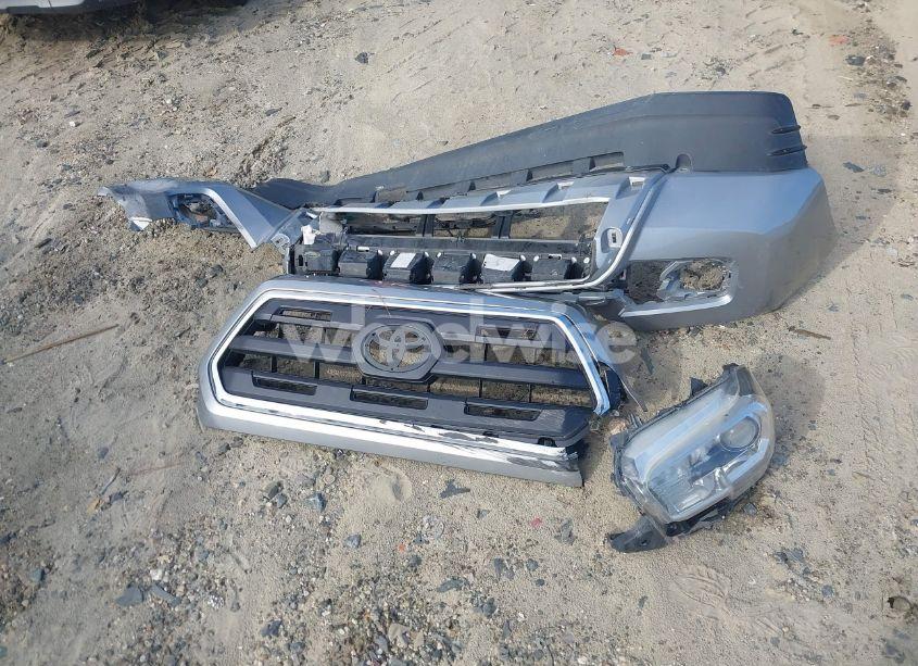 Photo 12 of 2016 Toyota Tacoma SR5 V6 (VIN 5TFAZ5CN0GX006431)