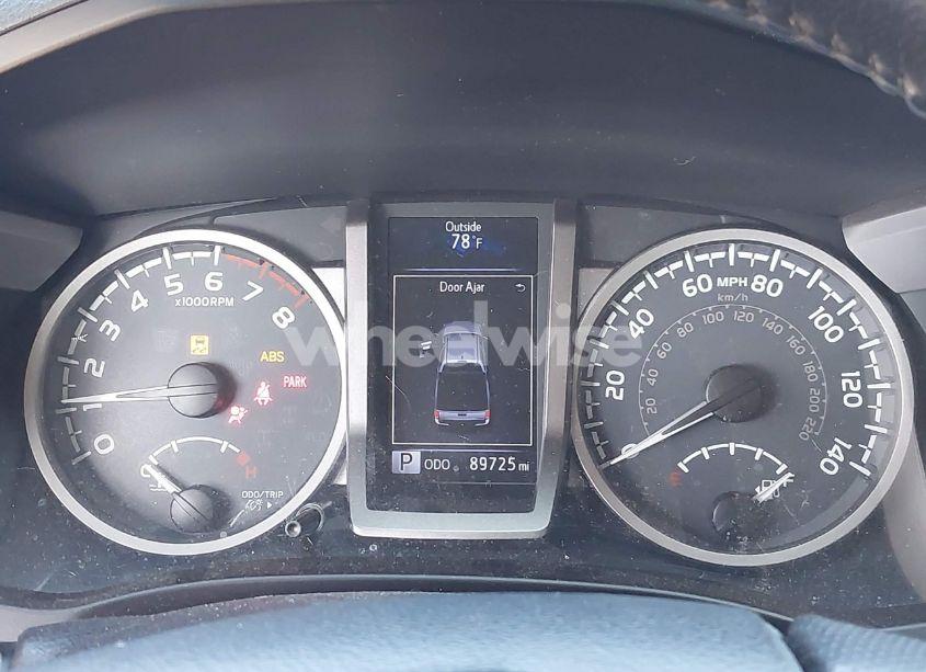 Photo 7 of 2016 Toyota Tacoma SR5 V6 (VIN 5TFAZ5CN0GX006431)