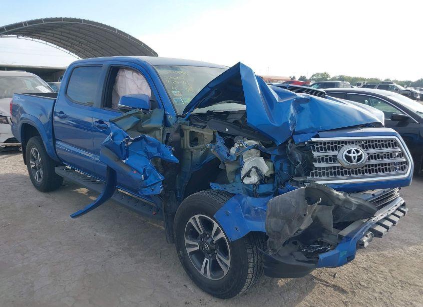 2016 Toyota Tacoma TRD SPORT (VIN 5TFAZ5CN0GX020104) main photo