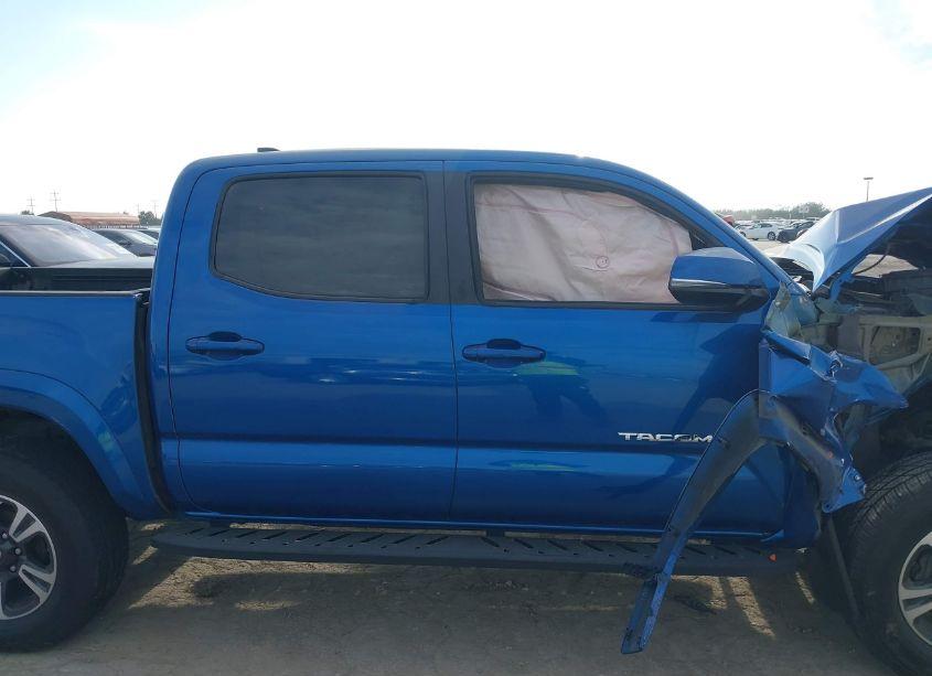 Photo 13 of 2016 Toyota Tacoma TRD SPORT (VIN 5TFAZ5CN0GX020104)