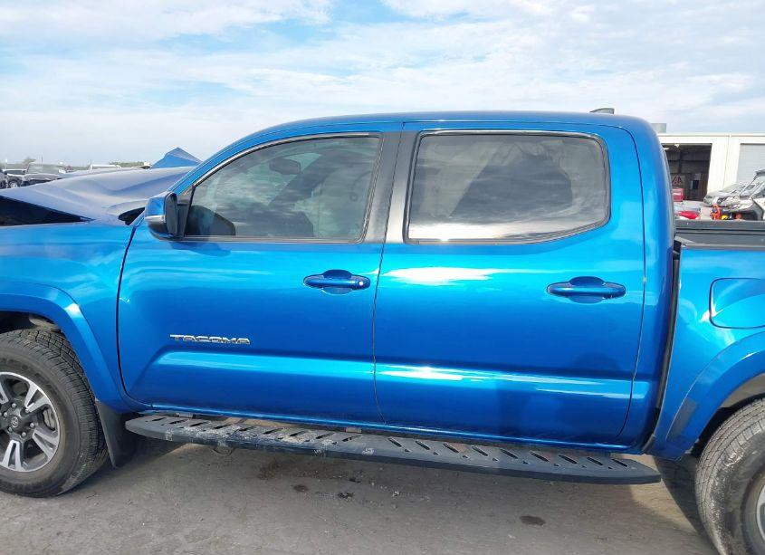 Photo 14 of 2016 Toyota Tacoma TRD SPORT (VIN 5TFAZ5CN0GX020104)