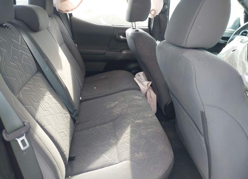 Photo 8 of 2016 Toyota Tacoma TRD SPORT (VIN 5TFAZ5CN0GX020104)