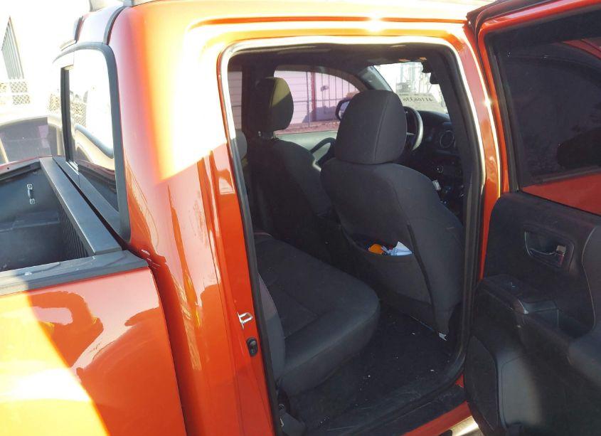 Photo 8 of 2017 Toyota Tacoma TRD SPORT (VIN 5TFAZ5CN0HX029869)