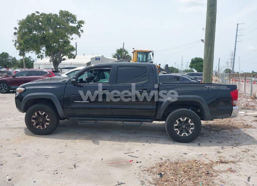 Photo 14 of 2017 Toyota Tacoma TRD OFF ROAD (VIN 5TFAZ5CN0HX034456)