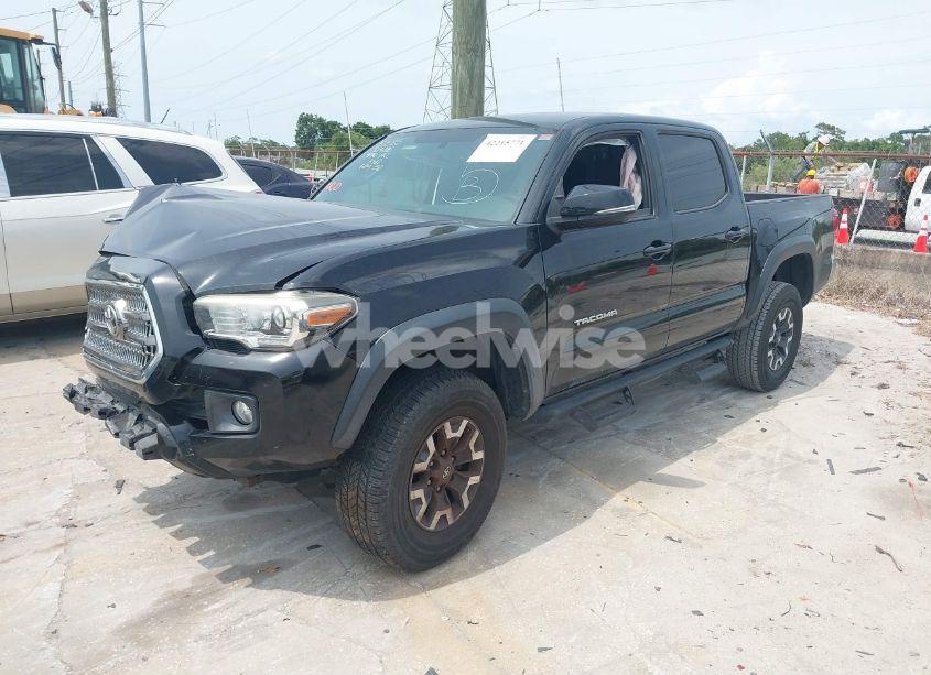Photo 2 of 2017 Toyota Tacoma TRD OFF ROAD (VIN 5TFAZ5CN0HX034456)