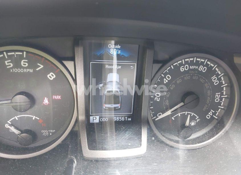 Photo 7 of 2018 Toyota Tacoma (VIN 5TFAZ5CN0JX065261)