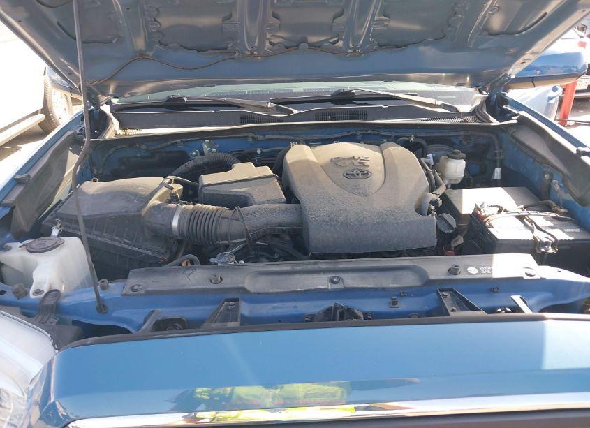 Photo 10 of 2019 Toyota Tacoma SR5 V6 (VIN 5TFAZ5CN0KX074611)