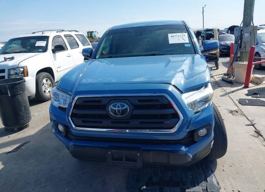 Photo 12 of 2019 Toyota Tacoma SR5 V6 (VIN 5TFAZ5CN0KX074611)