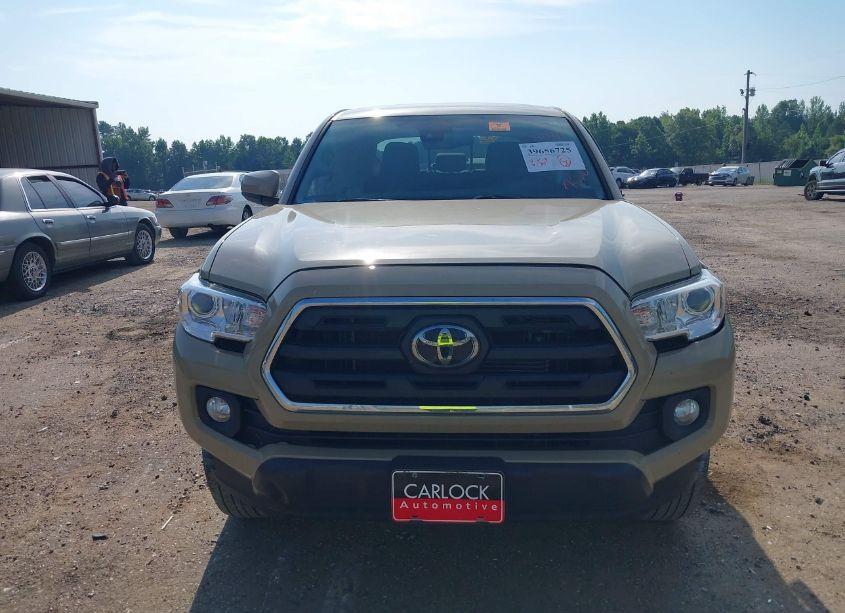 Photo 11 of 2019 Toyota Tacoma SR5 V6 (VIN 5TFAZ5CN0KX085088)