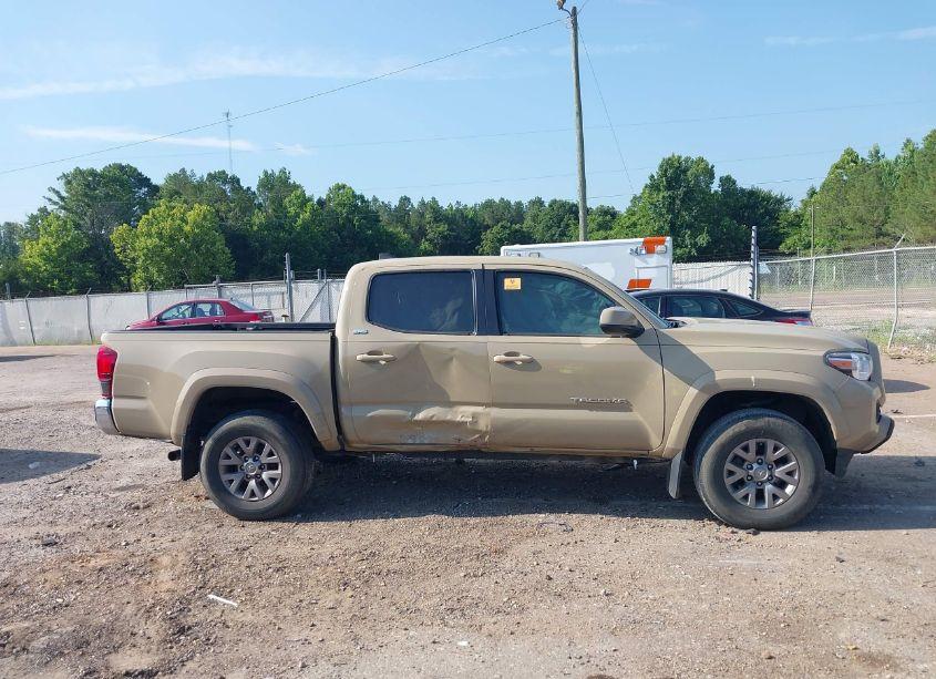 Photo 12 of 2019 Toyota Tacoma SR5 V6 (VIN 5TFAZ5CN0KX085088)