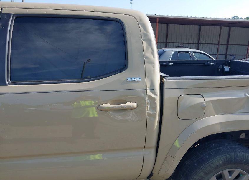 Photo 16 of 2019 Toyota Tacoma SR5 V6 (VIN 5TFAZ5CN0KX085088)