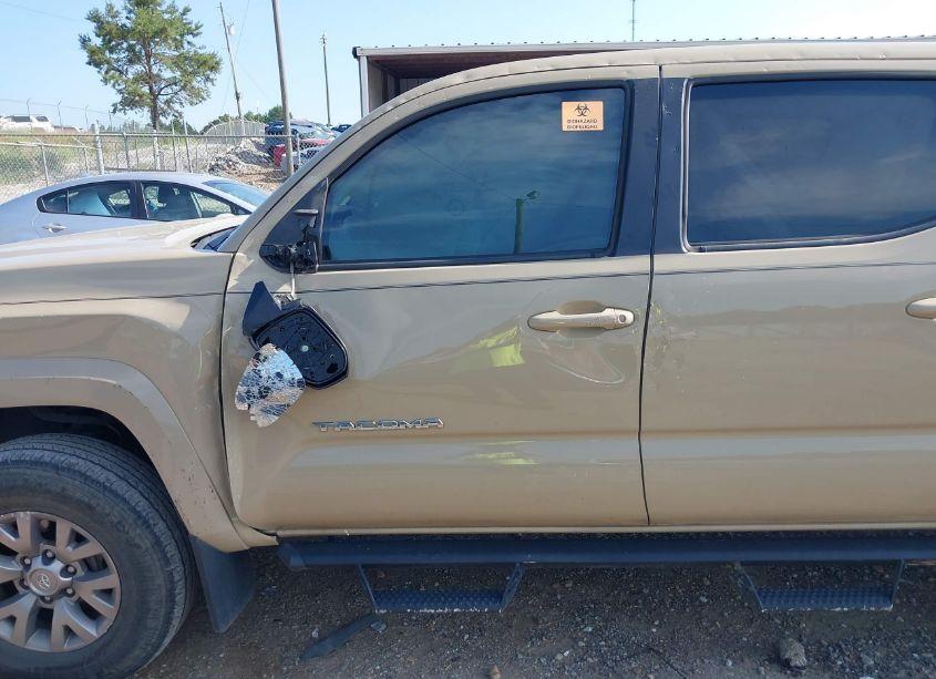 Photo 17 of 2019 Toyota Tacoma SR5 V6 (VIN 5TFAZ5CN0KX085088)