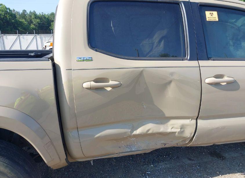 Photo 6 of 2019 Toyota Tacoma SR5 V6 (VIN 5TFAZ5CN0KX085088)