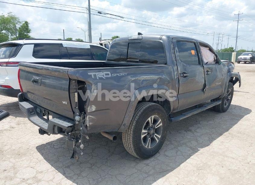 Photo 4 of 2018 Toyota Tacoma TRD SPORT (VIN 5TFAZ5CN1JX060828)