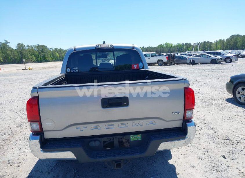 Photo 16 of 2019 Toyota Tacoma SR5 V6 (VIN 5TFAZ5CN1KX081762)
