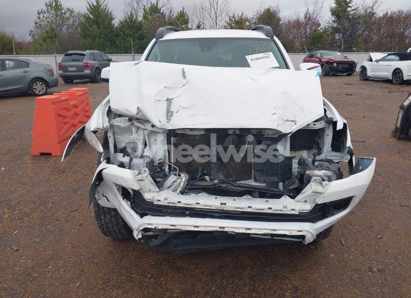 Photo 13 of 2020 Toyota Tacoma SR5 V6 (VIN 5TFAZ5CN1LX094383)