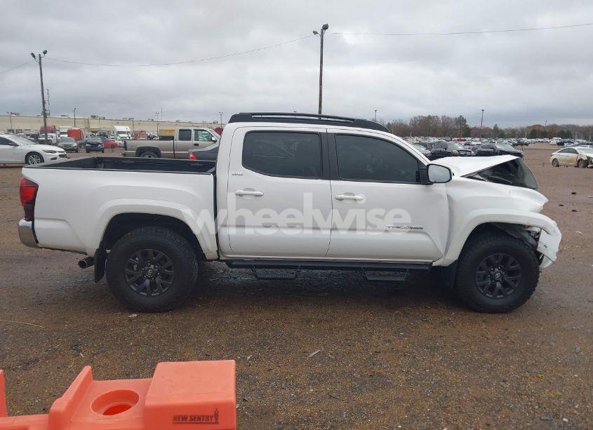 Photo 14 of 2020 Toyota Tacoma SR5 V6 (VIN 5TFAZ5CN1LX094383)
