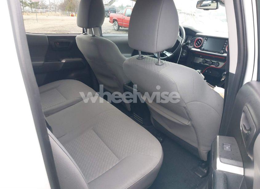 Photo 8 of 2020 Toyota Tacoma SR5 V6 (VIN 5TFAZ5CN1LX094383)