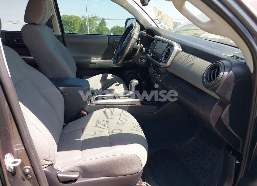 Photo 5 of 2021 Toyota Tacoma SR5 V6 (VIN 5TFAZ5CN1MX106081)