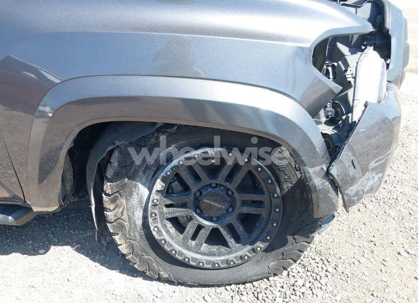 Photo 6 of 2021 Toyota Tacoma SR5 V6 (VIN 5TFAZ5CN1MX106081)