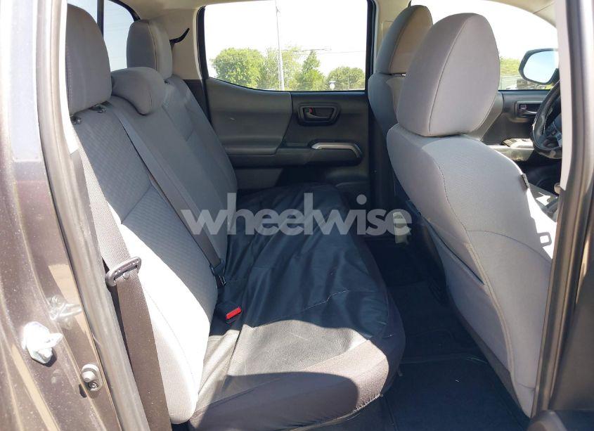 Photo 8 of 2021 Toyota Tacoma SR5 V6 (VIN 5TFAZ5CN1MX106081)