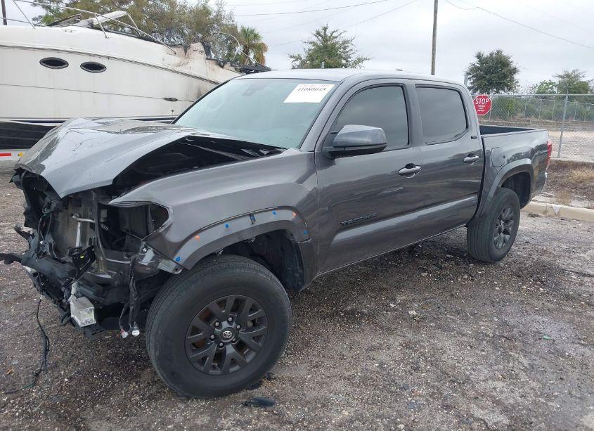 Photo 2 of 2021 Toyota Tacoma SR5 V6 (VIN 5TFAZ5CN1MX109272)