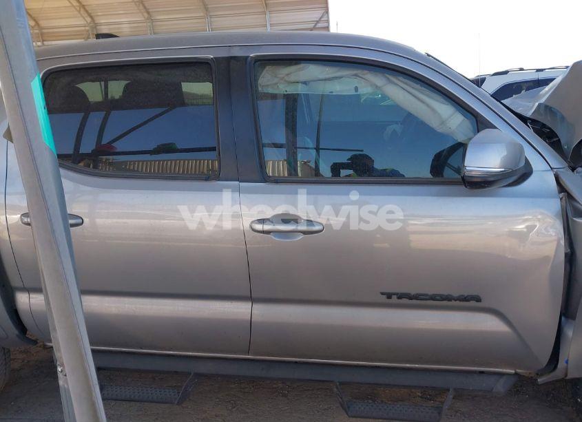 Photo 13 of 2021 Toyota Tacoma TRD SPORT (VIN 5TFAZ5CN1MX112995)