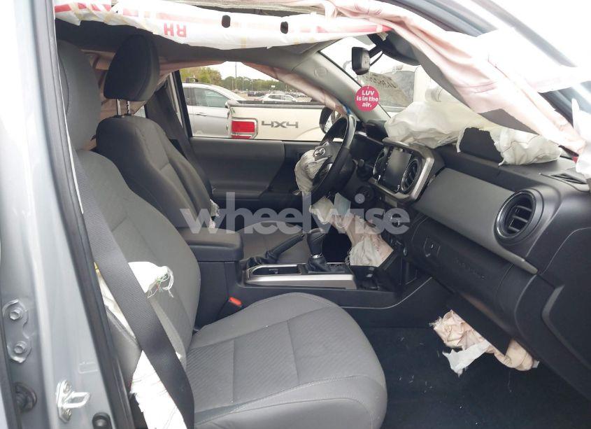 Photo 5 of 2021 Toyota Tacoma SR5 V6 (VIN 5TFAZ5CN1MX113810)