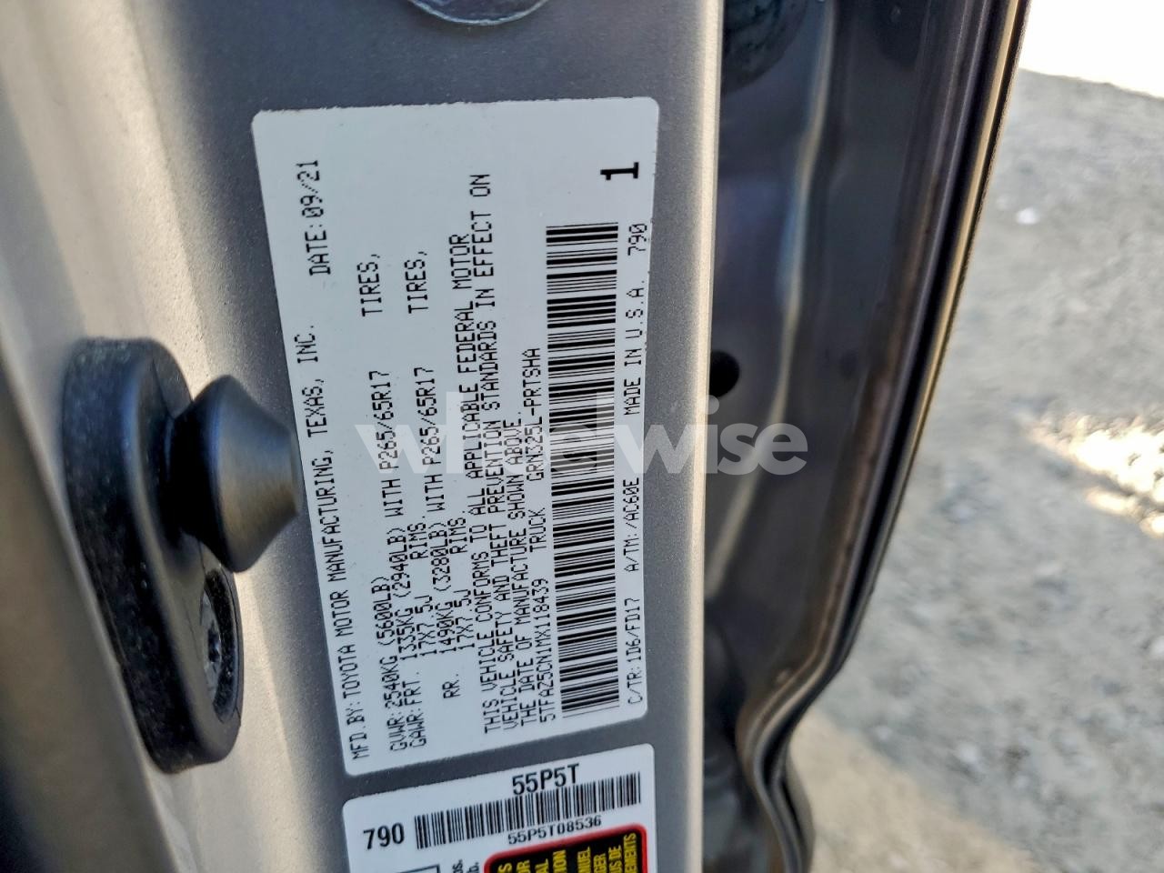 Photo 12 of 2021 TOYOTA TACOMA DOUBLE CAB (VIN 5TFAZ5CN1MX118439)