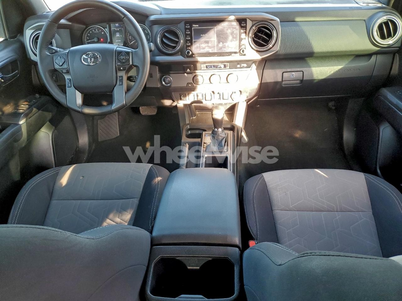 Photo 8 of 2021 TOYOTA TACOMA DOUBLE CAB (VIN 5TFAZ5CN1MX118439)