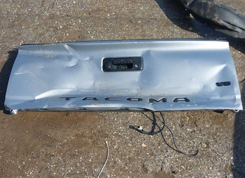 Photo 11 of 2021 Toyota Tacoma SR5 V6 (VIN 5TFAZ5CN1MX118733)