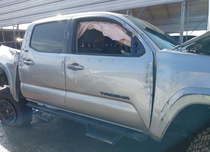 Photo 13 of 2021 Toyota Tacoma SR5 V6 (VIN 5TFAZ5CN1MX118733)